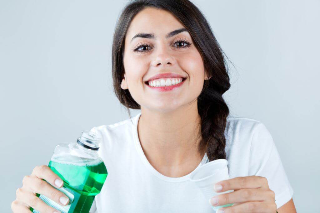 What Happens if you Swallow a Mouthwash? DentalsReview