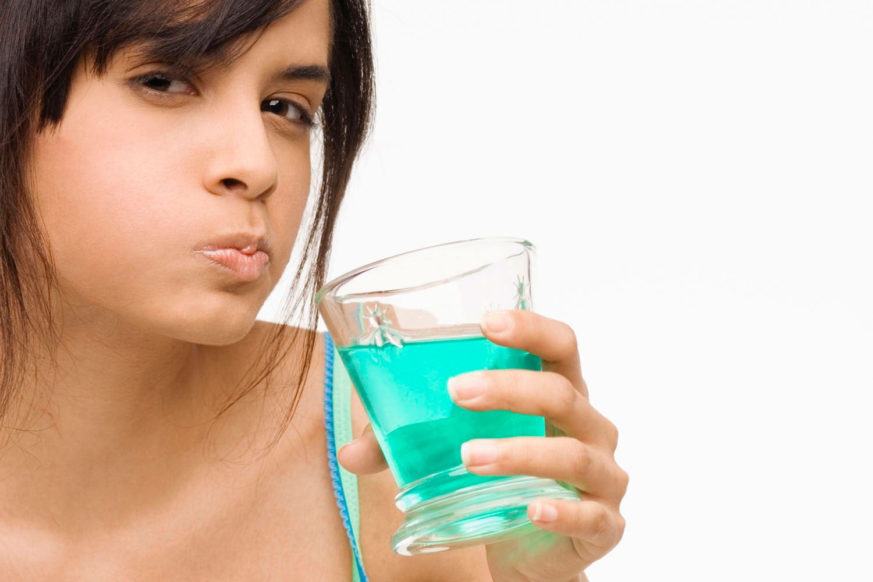 What Happens if you Swallow a Mouthwash? - DentalsReview